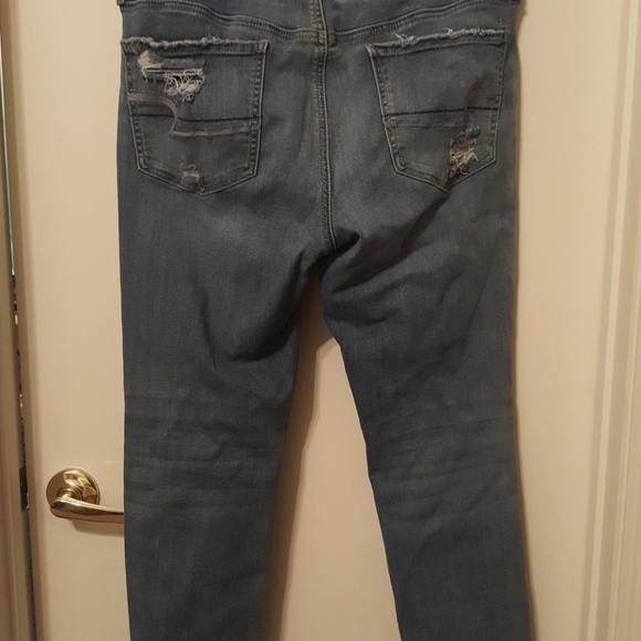 American Eagle distressed jeans - Picture 4 of 4